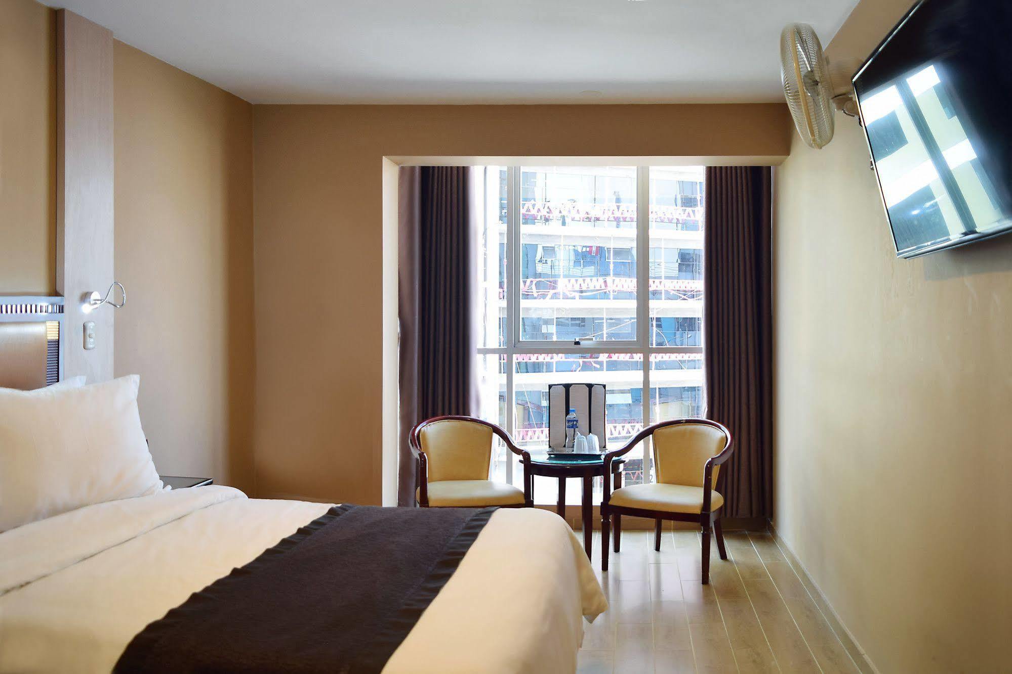 Gran Mundo Hotel & Suites Lima Exterior foto
